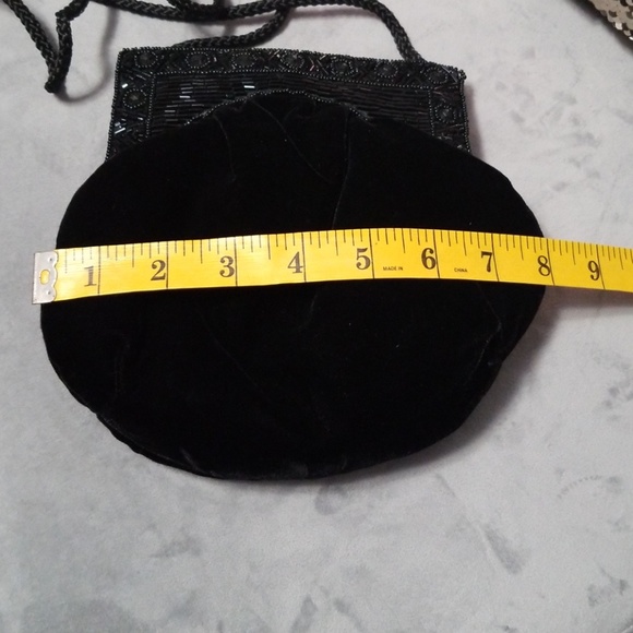 Vintage Beaded  Velvet  Evening Purse - Picture 6 of 6